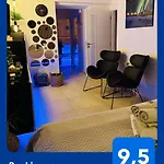 Apartment Sauna Near Centre/airport Prague